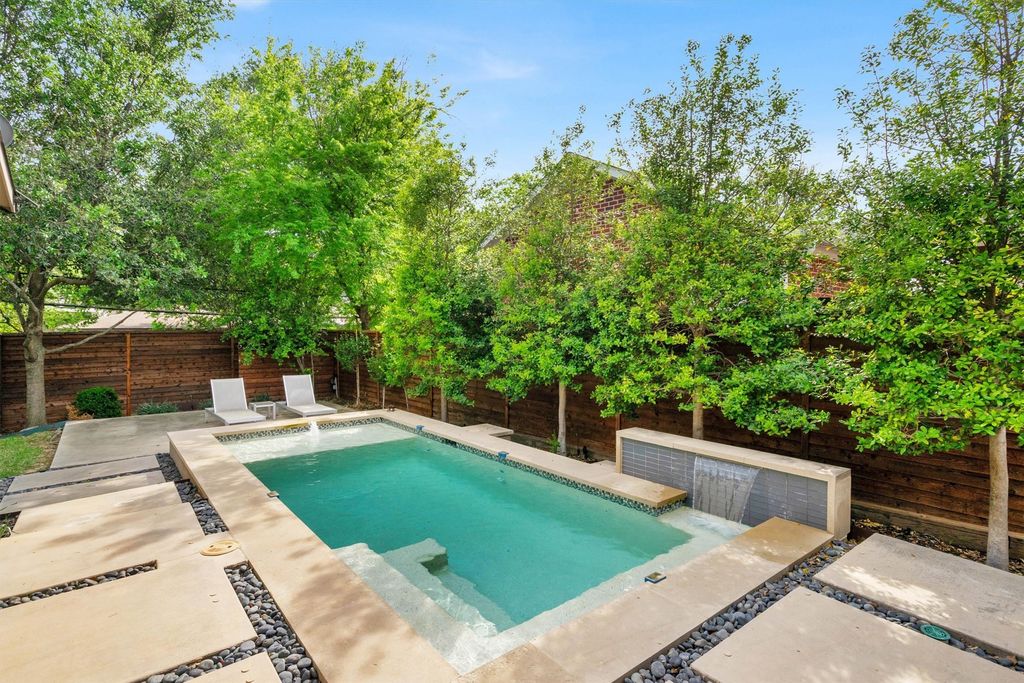 3938 Lively Lane, Dallas, TX 75220 — exterior