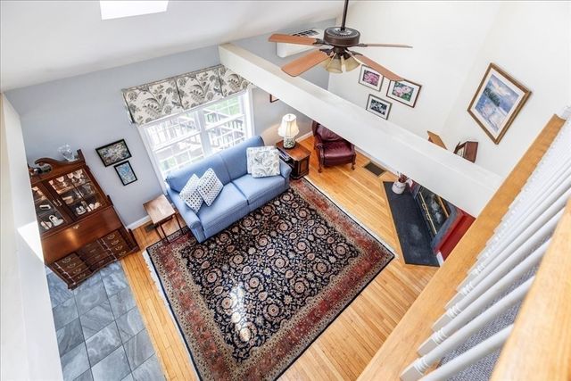 16 Dunlin Way, Portsmouth, NH 03801