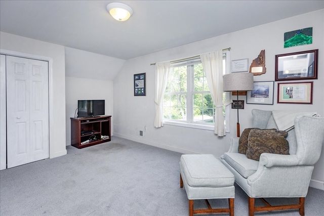 16 Dunlin Way, Portsmouth, NH 03801