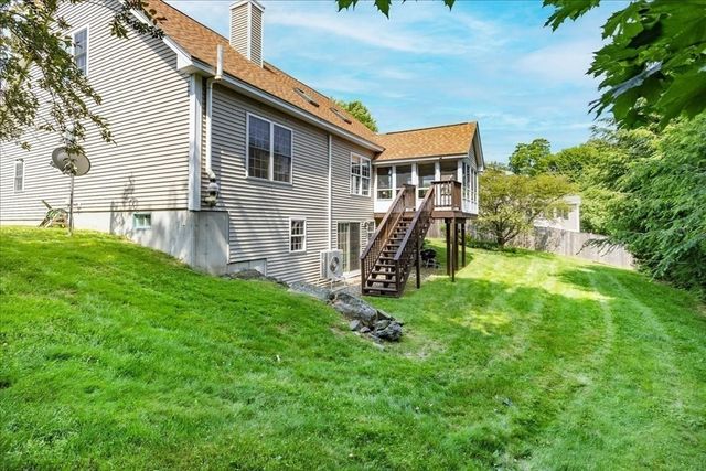 16 Dunlin Way, Portsmouth, NH 03801
