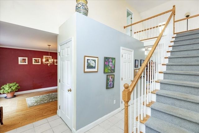 16 Dunlin Way, Portsmouth, NH 03801