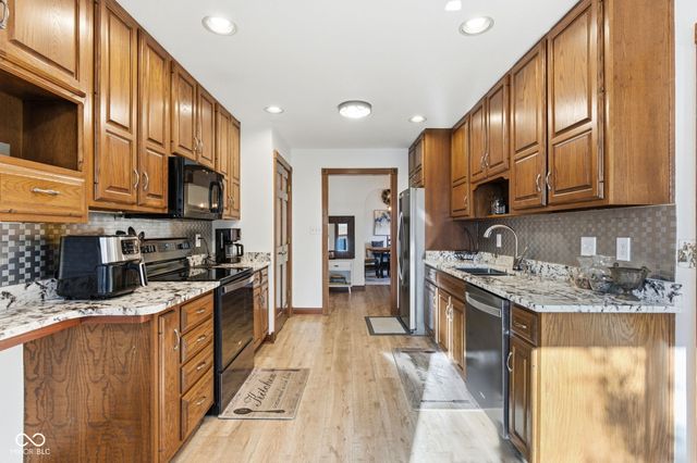 5317 Carnoustie Circle, Avon, IN 46123