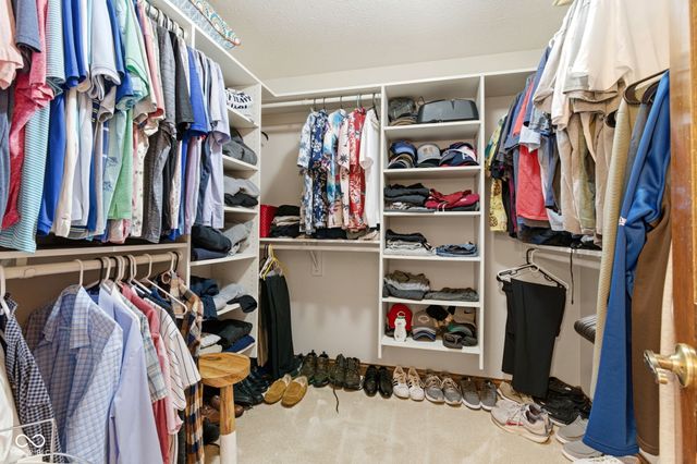 5317 Carnoustie Circle, Avon, IN 46123