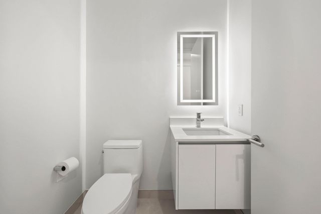 220 Lake Shore Drive 1225, Lake Park, FL 33403