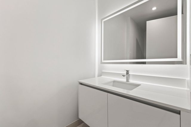 220 Lake Shore Drive 1225, Lake Park, FL 33403