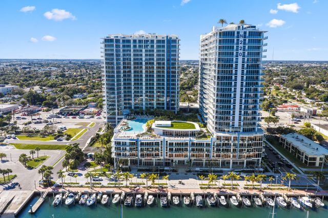 220 Lake Shore Drive 1225, Lake Park, FL 33403