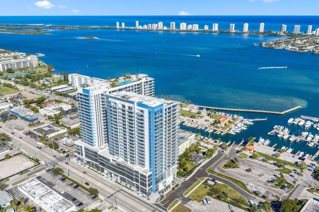 220 Lake Shore Drive 1225, Lake Park, FL 33403