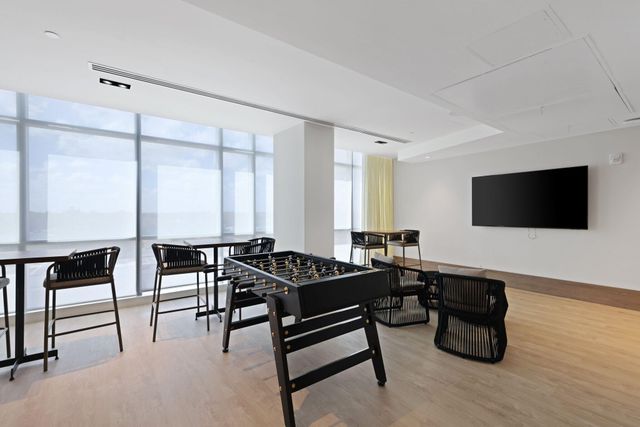 220 Lake Shore Drive 1225, Lake Park, FL 33403