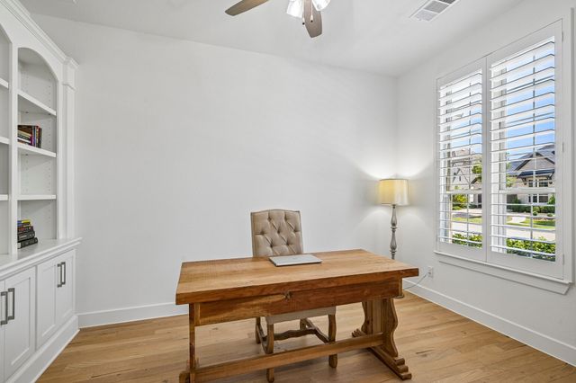 1517 Cedar Berry Drive, Aubrey, TX 76227