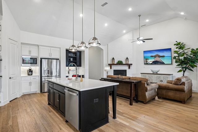 1517 Cedar Berry Drive, Aubrey, TX 76227