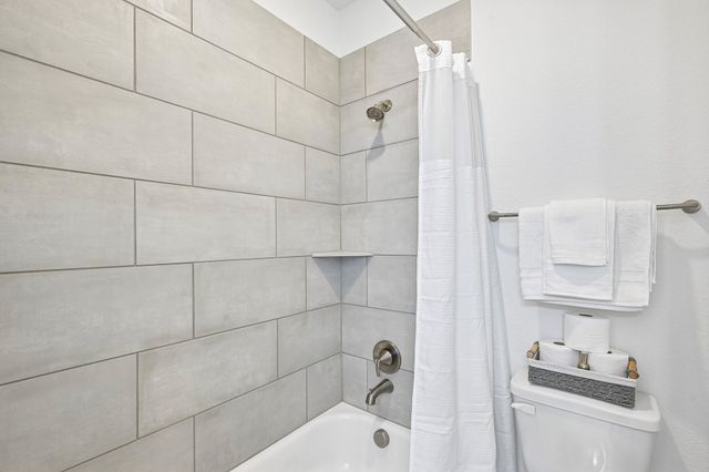 1517 Cedar Berry Drive, Aubrey, TX 76227