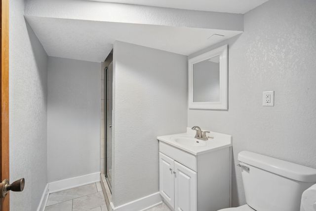 2620 Arnold Road, Des Moines, IA 50310