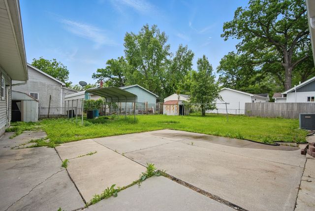 2620 Arnold Road, Des Moines, IA 50310