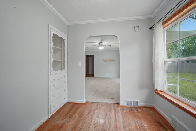 2620 Arnold Road, Des Moines, IA 50310