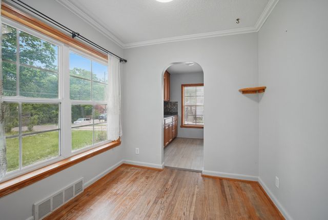 2620 Arnold Road, Des Moines, IA 50310