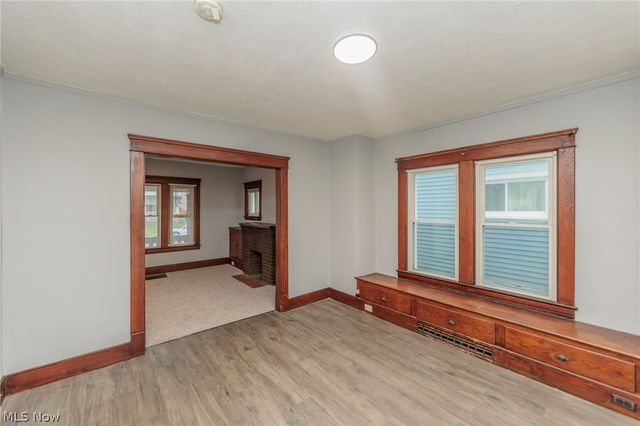 1038 W 11th Street, Lorain, OH 44052