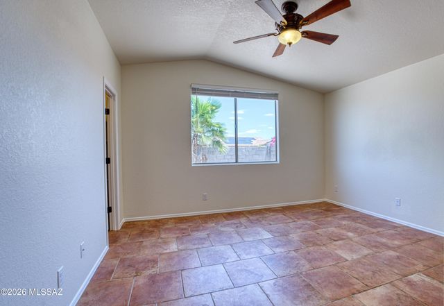 7992 N Siskiyou Drive, Tucson, AZ 85743