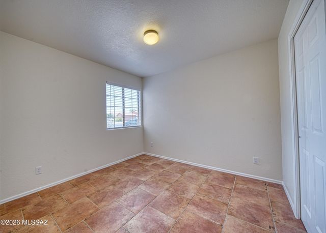 7992 N Siskiyou Drive, Tucson, AZ 85743