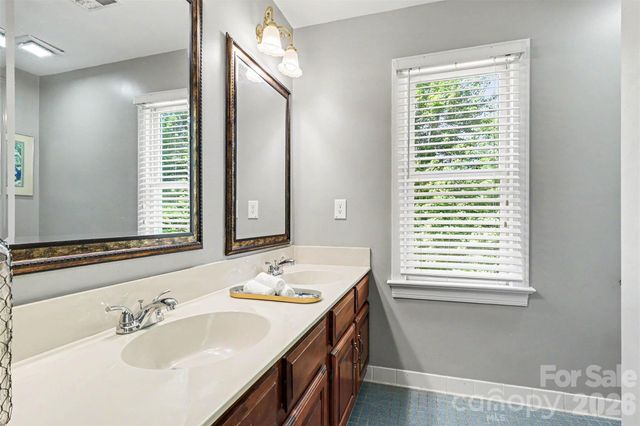 6620 Amos Smith Road, Charlotte, NC 28214