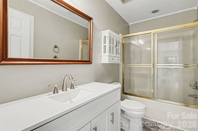 6620 Amos Smith Road, Charlotte, NC 28214