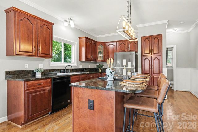 6620 Amos Smith Road, Charlotte, NC 28214