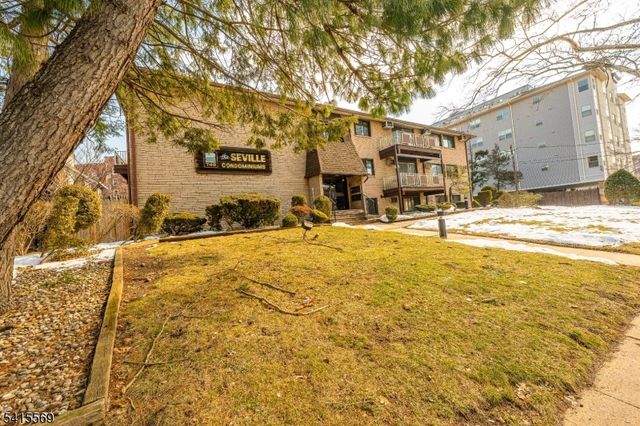 747 N Broad St, Elizabeth City, NJ 07208