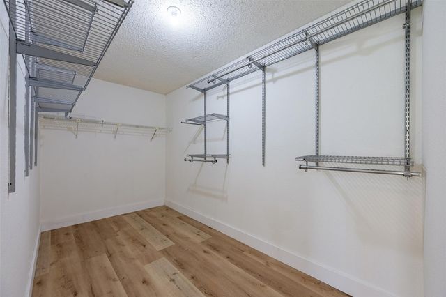 12719 Ashford Knoll Drive, Houston, TX 77082