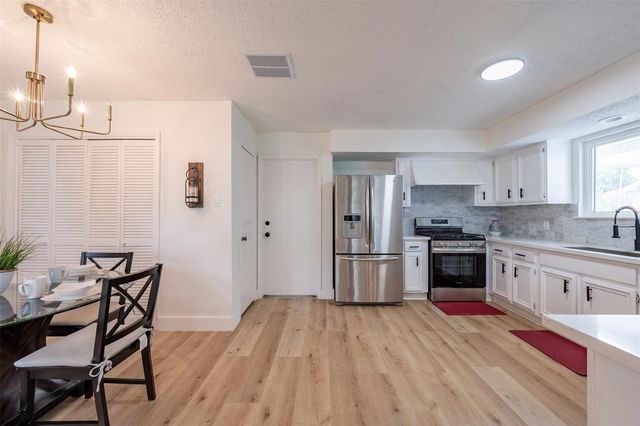 12719 Ashford Knoll Drive, Houston, TX 77082