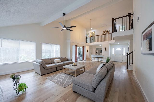 12719 Ashford Knoll Drive, Houston, TX 77082