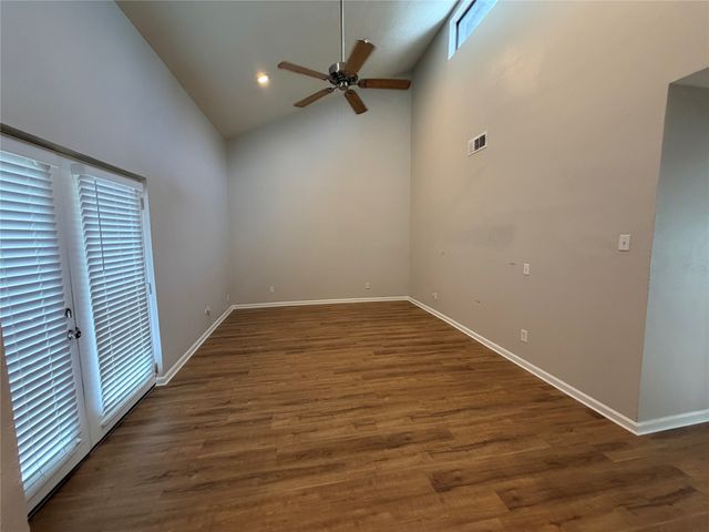 6808 Eastridge Drive D3, Dallas, TX 75231