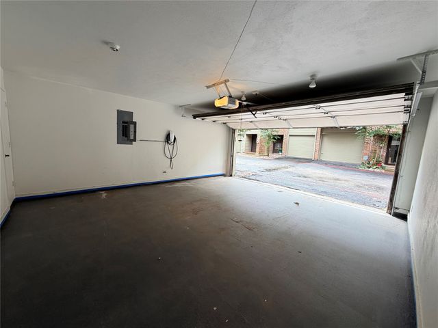 6808 Eastridge Drive D3, Dallas, TX 75231
