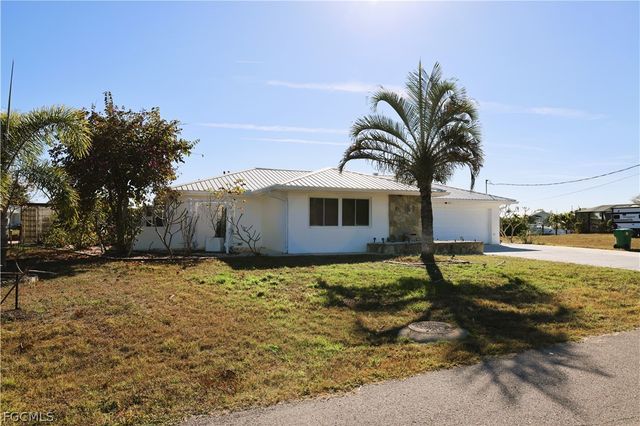 21452 Higgs DR, Port Charlotte, FL 33952