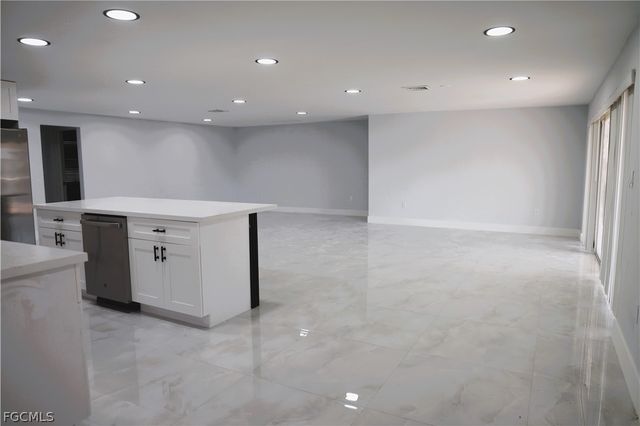 21452 Higgs DR, Port Charlotte, FL 33952