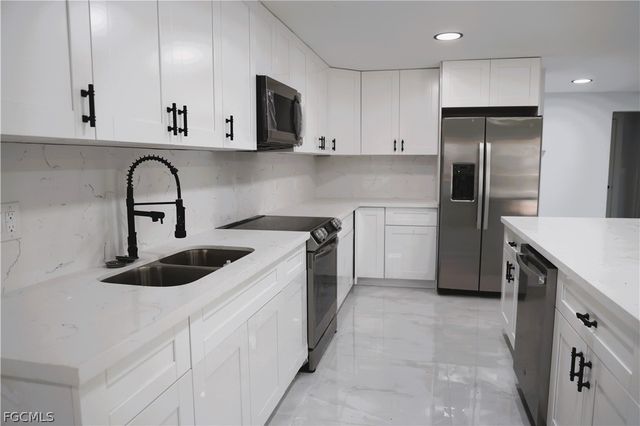 21452 Higgs DR, Port Charlotte, FL 33952