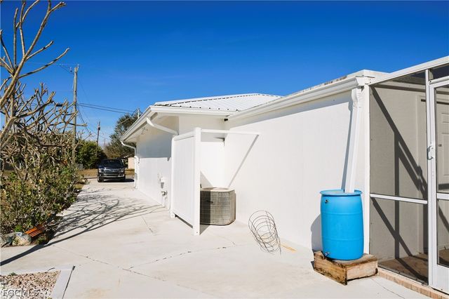 21452 Higgs DR, Port Charlotte, FL 33952