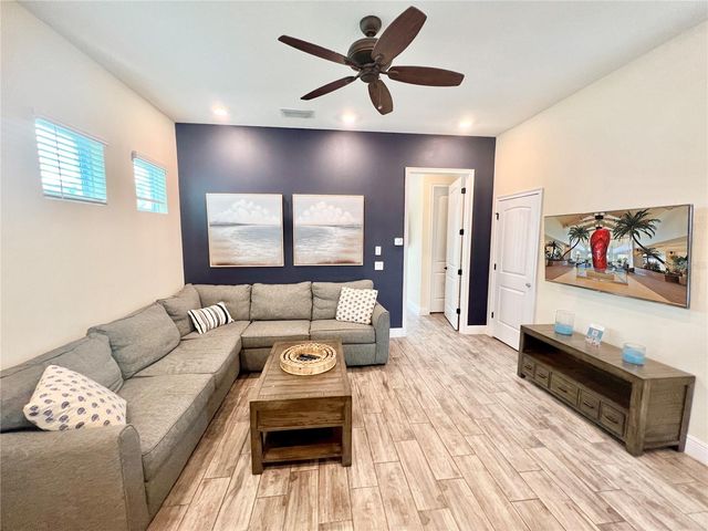 8067 KNEE DEEP ROAD, Kissimmee, FL 34747