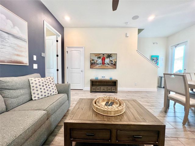 8067 KNEE DEEP ROAD, Kissimmee, FL 34747
