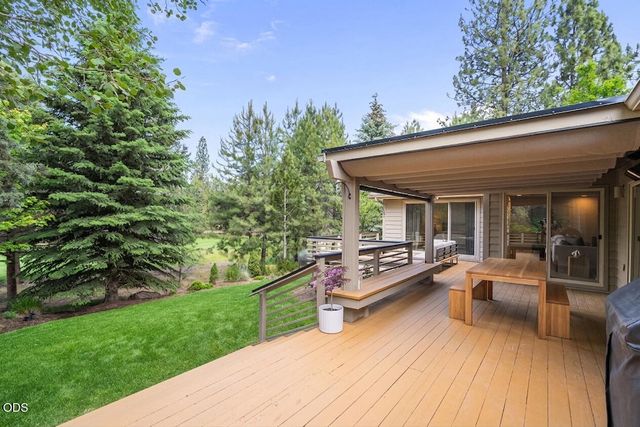 2767 NW Champion Circle, Bend, OR 97703