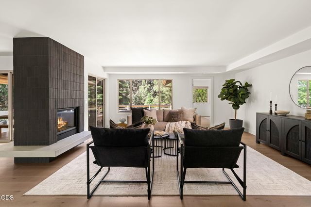 2767 NW Champion Circle, Bend, OR 97703