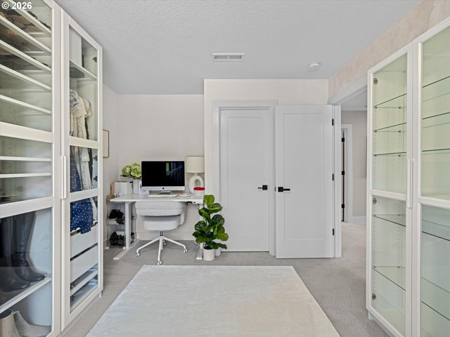 2400 N S St, Washougal, WA 98671