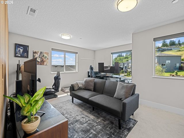 2400 N S St, Washougal, WA 98671
