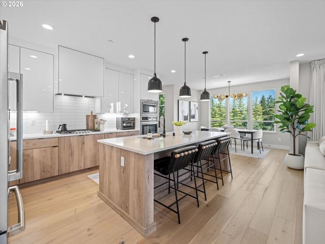 2400 N S St, Washougal, WA 98671