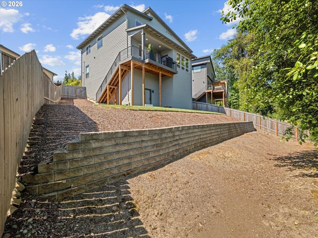 2400 N S St, Washougal, WA 98671