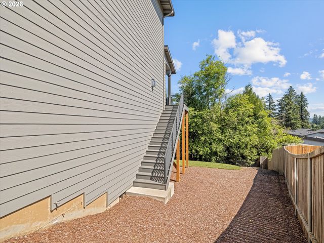 2400 N S St, Washougal, WA 98671