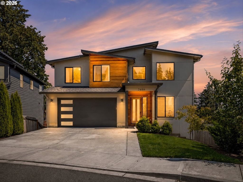 2400 N S St, Washougal, WA 98671
