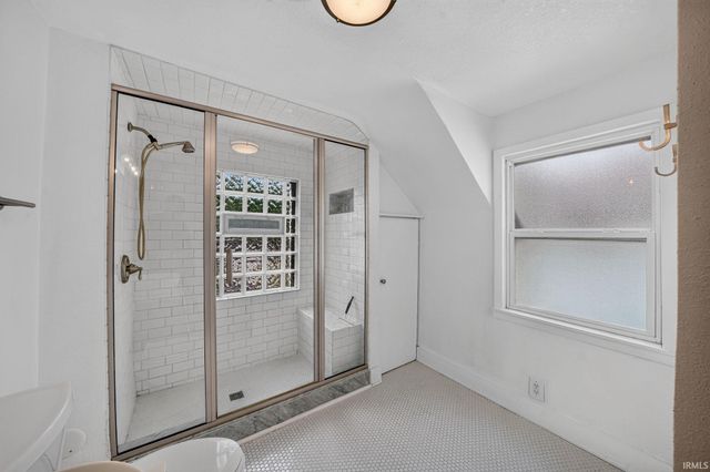 302 Ostemo Place, South Bend, IN 46617