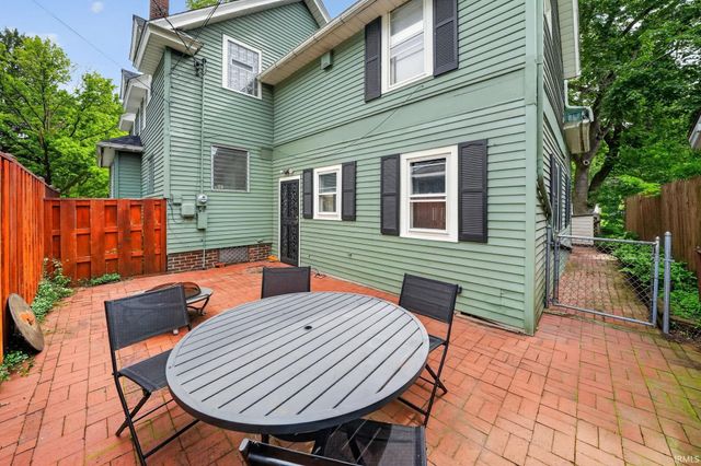 302 Ostemo Place, South Bend, IN 46617