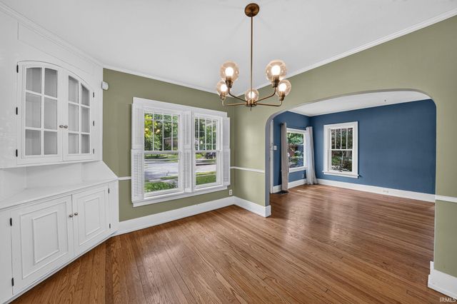 302 Ostemo Place, South Bend, IN 46617