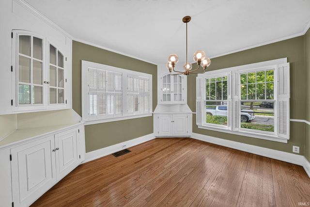 302 Ostemo Place, South Bend, IN 46617