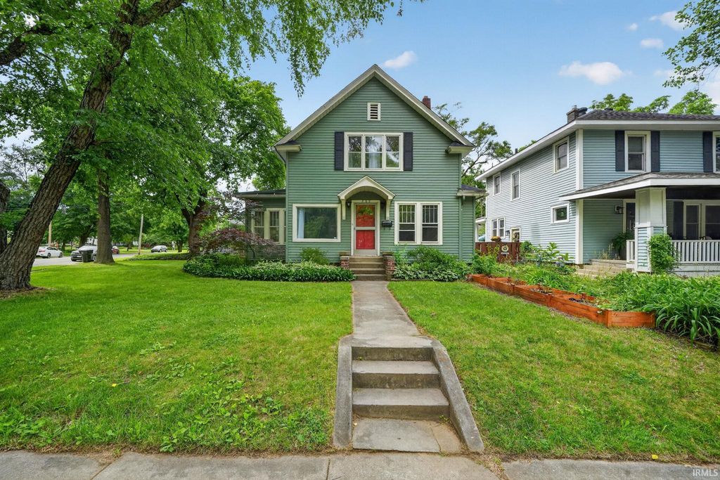 302 Ostemo Place, South Bend, IN 46617